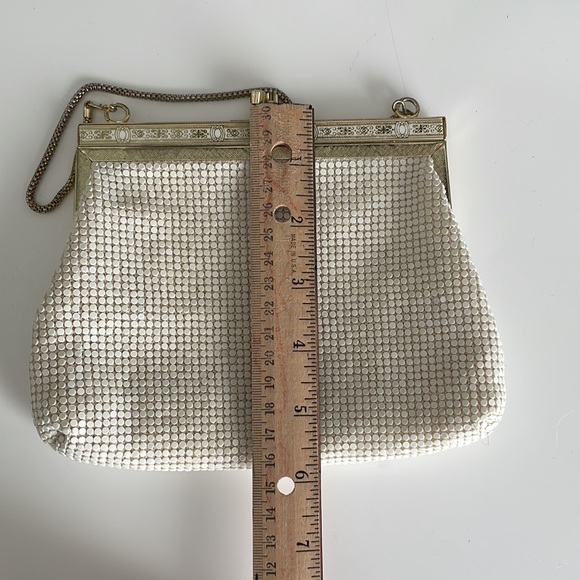1960-1970’s Hand Made in Hong Kong Evening Bag, Cream - Picture 15 of 16